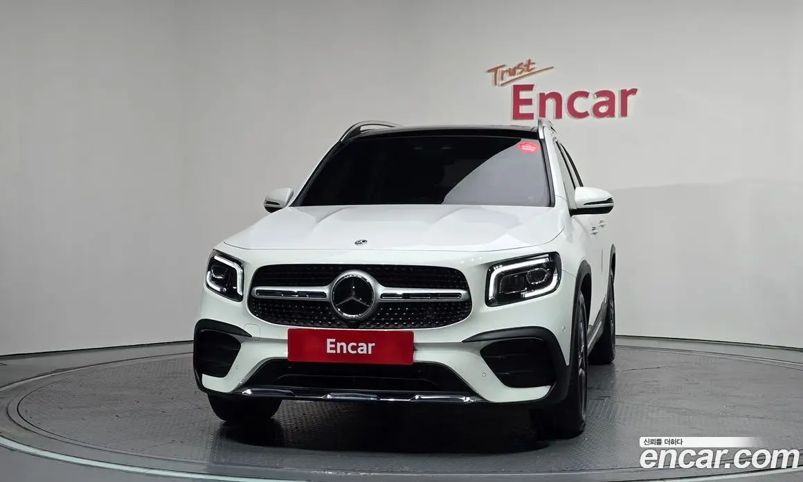 Mercedes-Benz GLB-Class 2023 2.0 автомат (гидро), фото 3