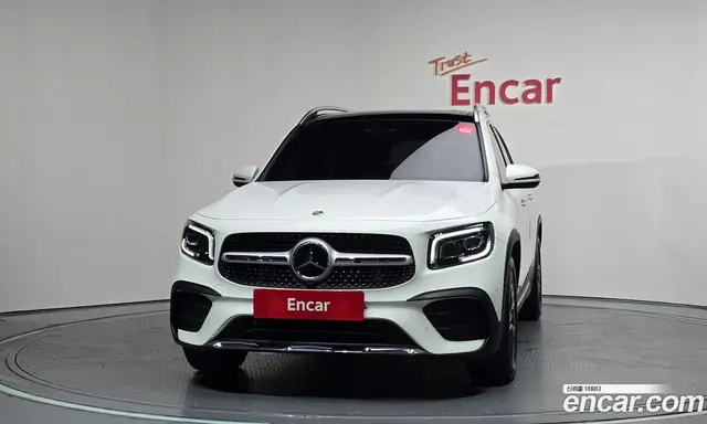 Mercedes-Benz GLB-Class 2023 2.0 автомат (гидро), миниатюра 3