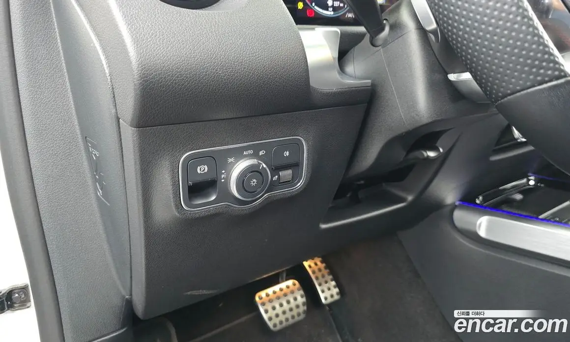 Mercedes-Benz GLB-Class 2023 2.0 автомат (гидро), фото 23