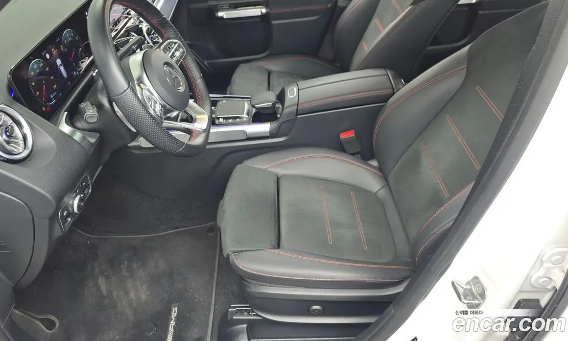 Mercedes-Benz GLB-Class 2023 2.0 автомат (гидро), фото 28