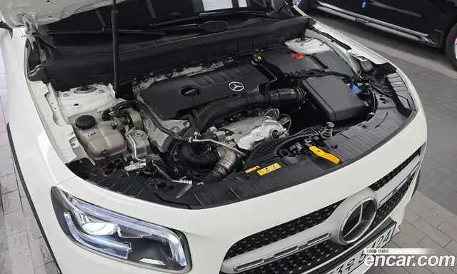 Mercedes-Benz GLB-Class 2023 2.0 автомат (гидро), миниатюра 6