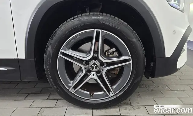 Mercedes-Benz GLB-Class 2023 2.0 автомат (гидро), миниатюра 7