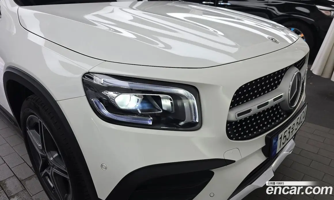 Mercedes-Benz GLB-Class 2023 2.0 автомат (гидро), фото 8