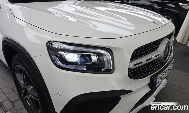 Mercedes-Benz GLB-Class 2023 2.0 автомат (гидро), миниатюра 8