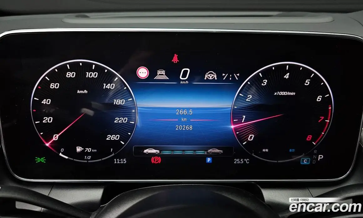 Mercedes-Benz GLC-Class 2024 2.0 автомат (гидро), фото 8