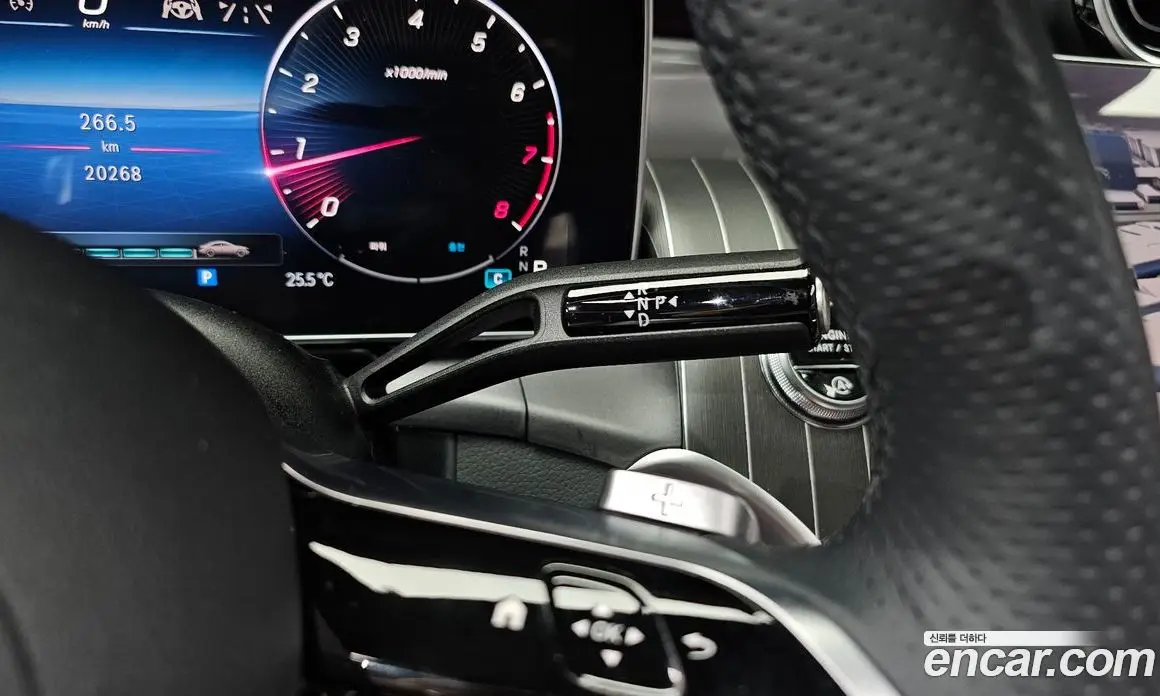 Mercedes-Benz GLC-Class 2024 2.0 автомат (гидро), фото 9