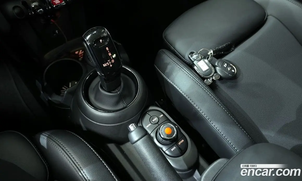Mini Cooper 2021 1.5 автомат (гидро), фото 9