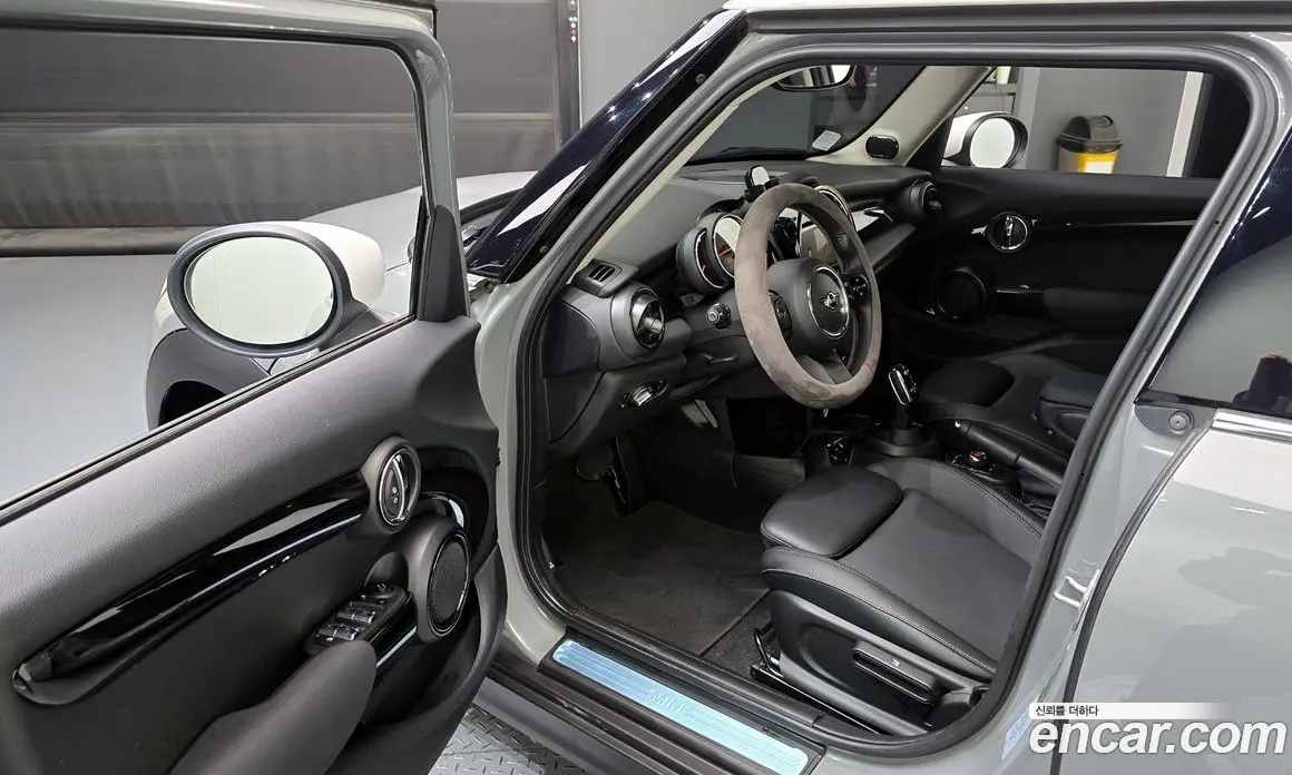 Mini Cooper 2021 1.5 автомат (гидро), фото 10