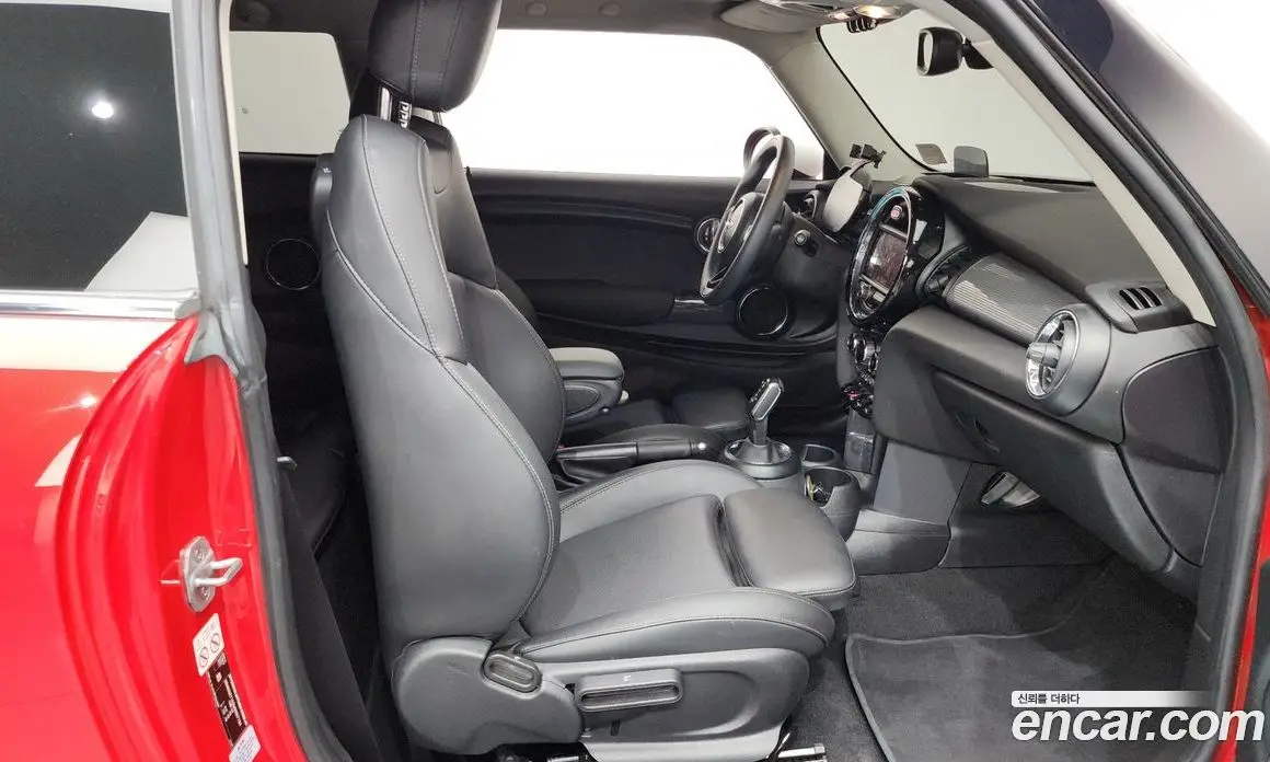 Mini Cooper 2021 1.5 автомат (гидро), фото 16