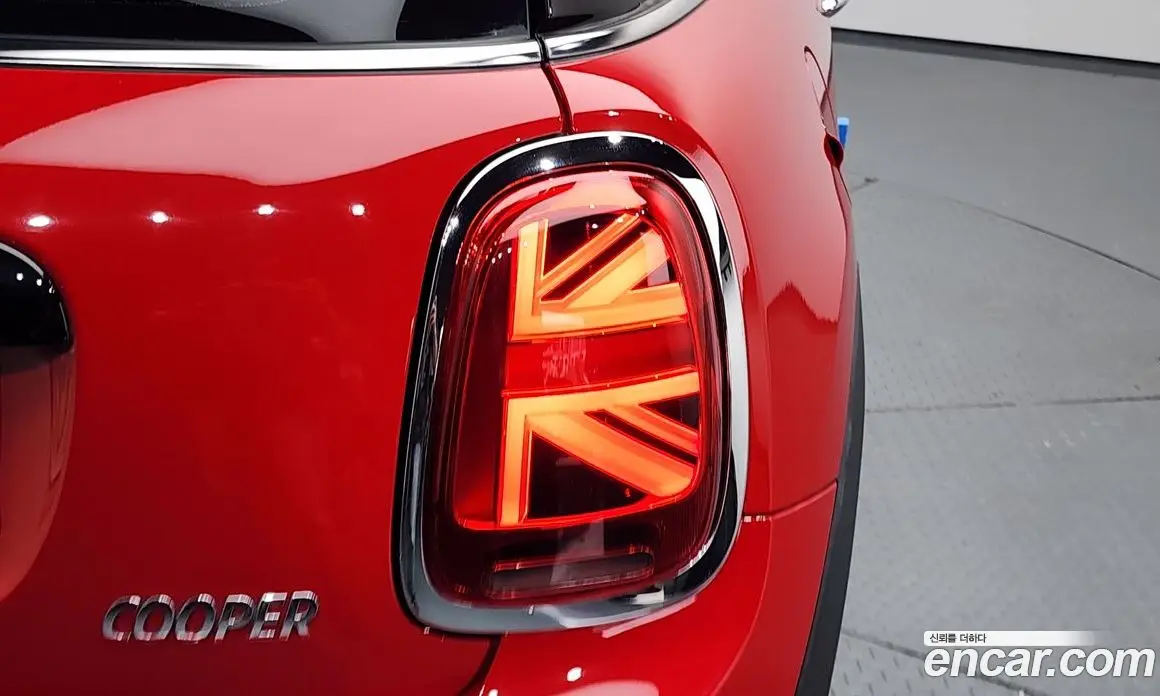 Mini Cooper 2021 1.5 автомат (гидро), фото 9