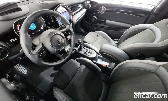 Mini Cooper 2022 2.0 автомат (гидро), миниатюра 7 Mini Cooper 2022 2.0 автомат (гидро), миниатюра 7