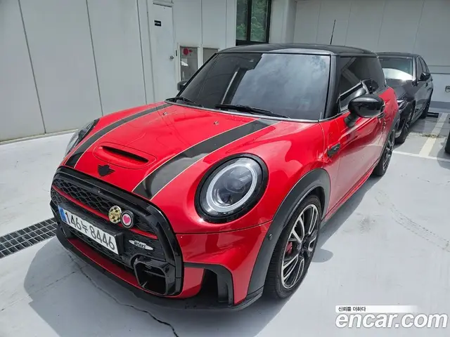 Mini Cooper 2023 2.0 автомат (гидро), миниатюра 1 Mini Cooper 2023 2.0 автомат (гидро), миниатюра 1