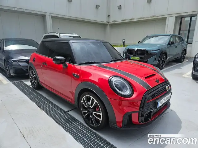 Mini Cooper 2023 2.0 автомат (гидро), миниатюра 5 Mini Cooper 2023 2.0 автомат (гидро), миниатюра 5