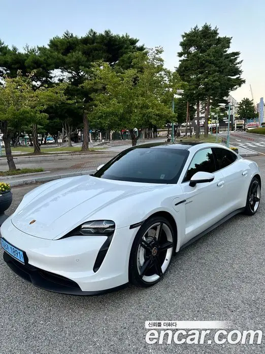 Porsche Taycan 2021 автомат (гидро), фото 4 Porsche Taycan 2021 автомат (гидро), фото 4
