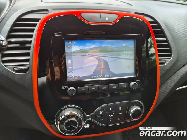 Renault (Samsung) QM3 2014 1.5 автомат (гидро), миниатюра 9