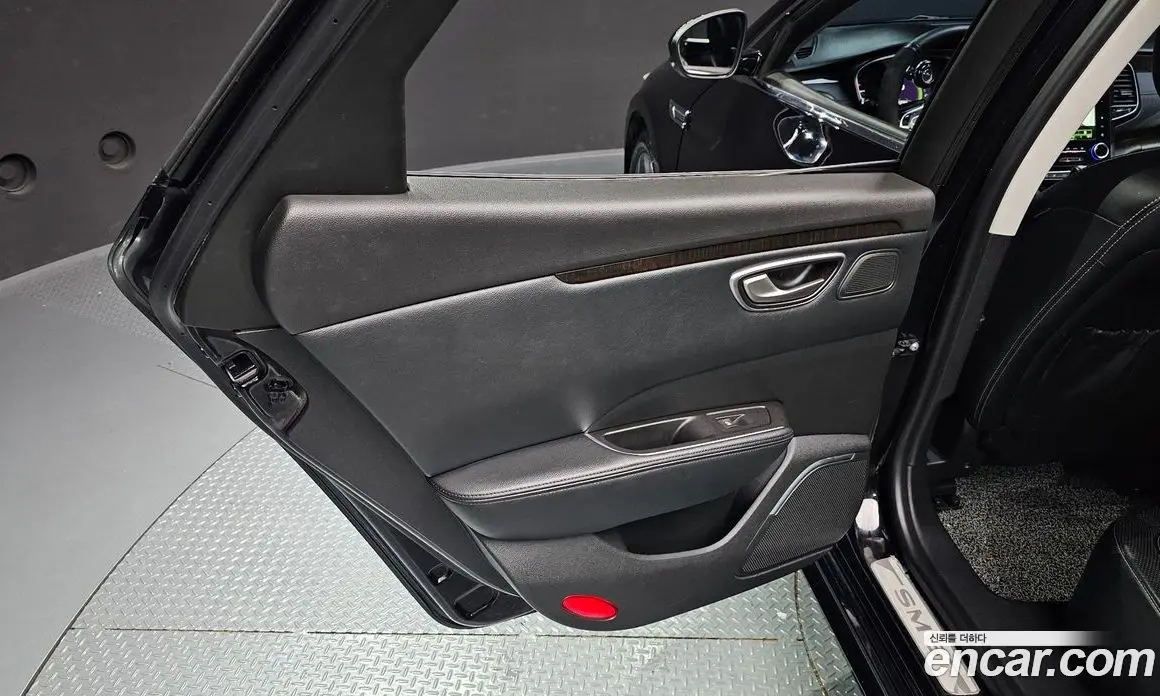 Renault (Samsung) SM6 2018 2.0 автомат (гидро), фото 15 Renault (Samsung) SM6 2018 2.0 автомат (гидро), фото 15
