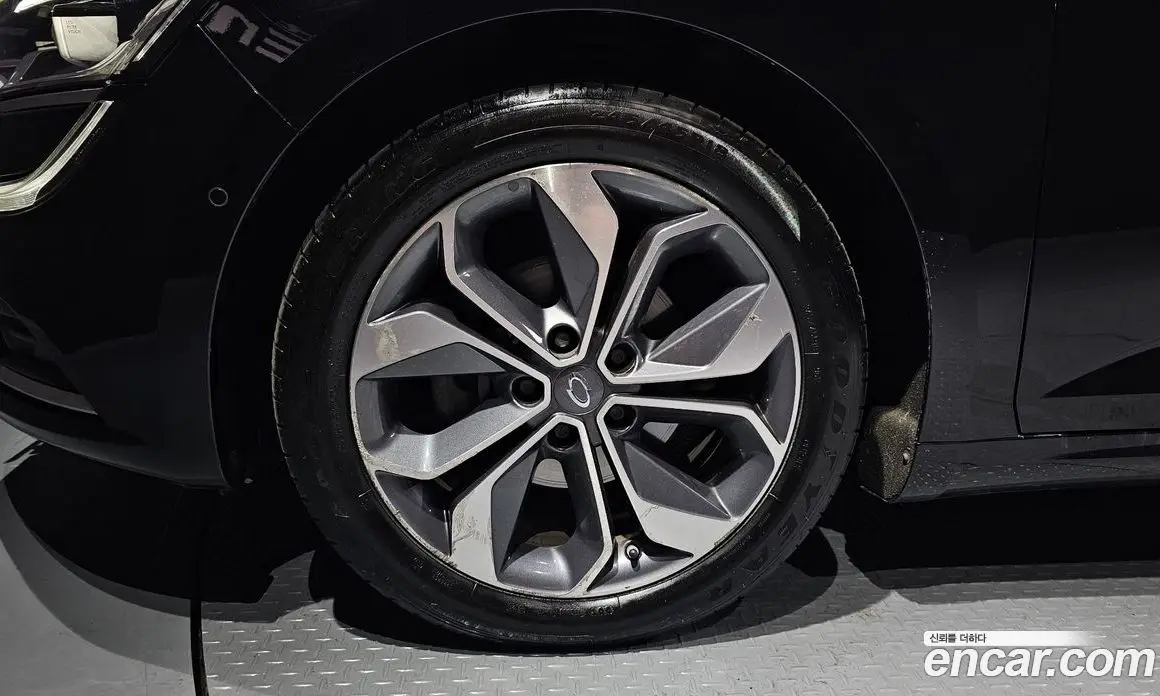 Renault (Samsung) SM6 2018 2.0 автомат (гидро), фото 5 Renault (Samsung) SM6 2018 2.0 автомат (гидро), фото 5
