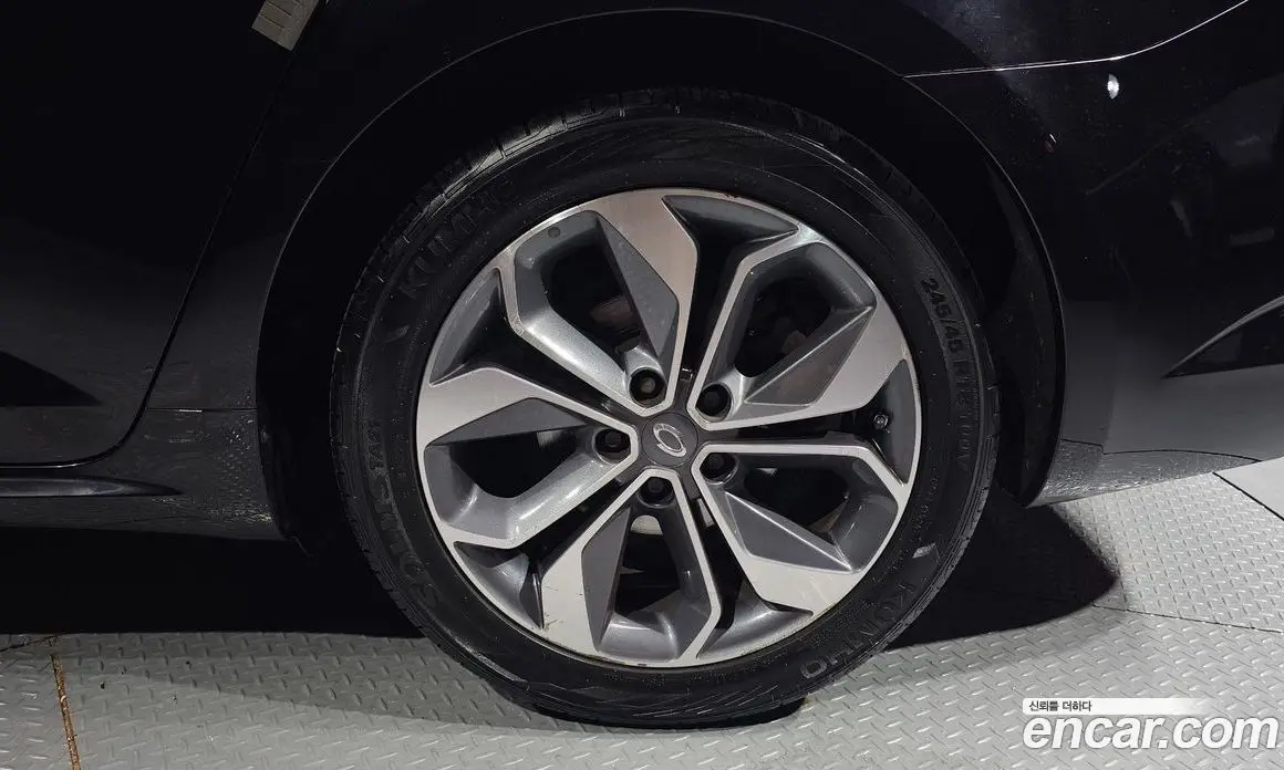 Renault (Samsung) SM6 2018 2.0 автомат (гидро), фото 7 Renault (Samsung) SM6 2018 2.0 автомат (гидро), фото 7