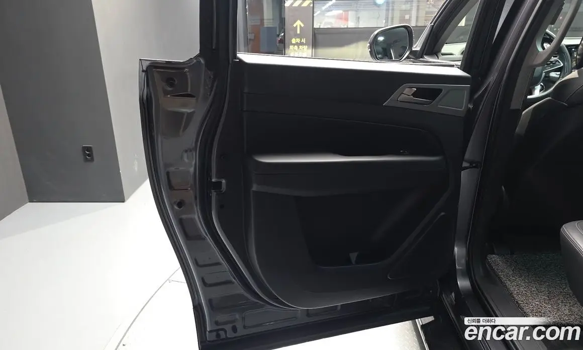SsangYong Rexton 2018 2.2 автомат (гидро), фото 15 SsangYong Rexton 2018 2.2 автомат (гидро), фото 15
