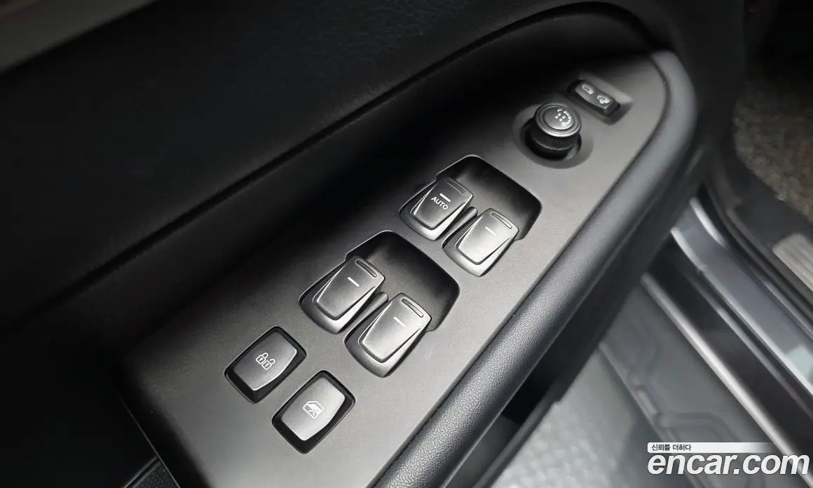 SsangYong Rexton 2018 2.2 автомат (гидро), фото 27 SsangYong Rexton 2018 2.2 автомат (гидро), фото 27