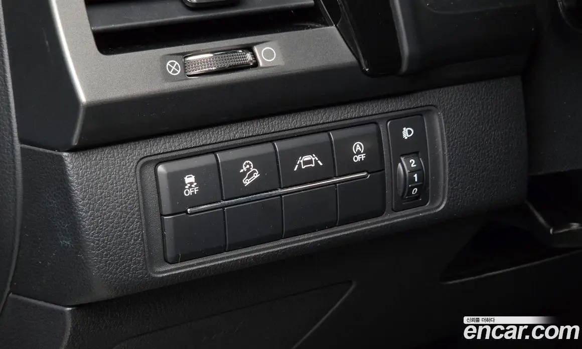 SsangYong Rexton 2023 2.2 автомат (гидро), фото 22 SsangYong Rexton 2023 2.2 автомат (гидро), фото 22