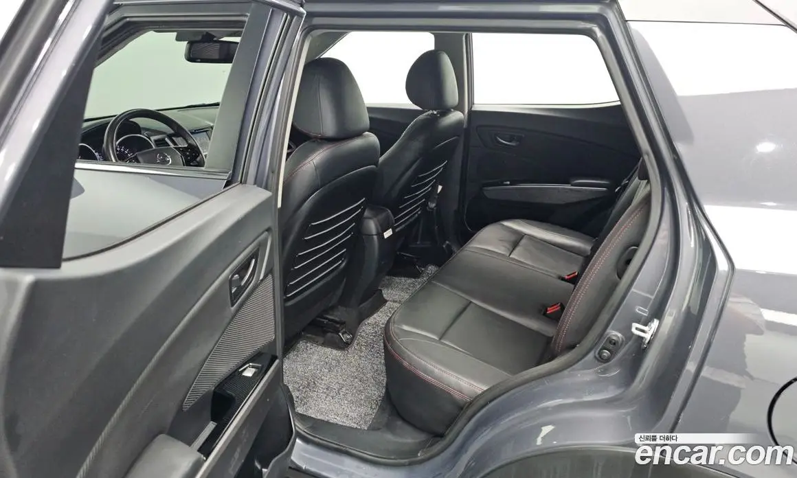 SsangYong TIBOLI 2018 1.6 автомат (гидро), фото 17