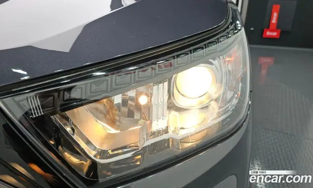 SsangYong TIBOLI 2018 1.6 автомат (гидро), миниатюра 7