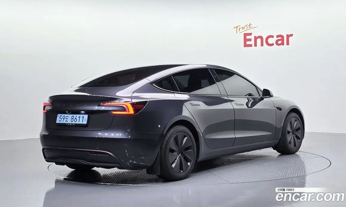Tesla Model 3 2025 0.2 автомат (гидро), фото 2 Tesla Model 3 2025 0.2 автомат (гидро), фото 2