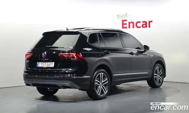 Volkswagen Tiguan 2020 2.0 автомат (гидро), миниатюра 2 Volkswagen Tiguan 2020 2.0 автомат (гидро), миниатюра 2