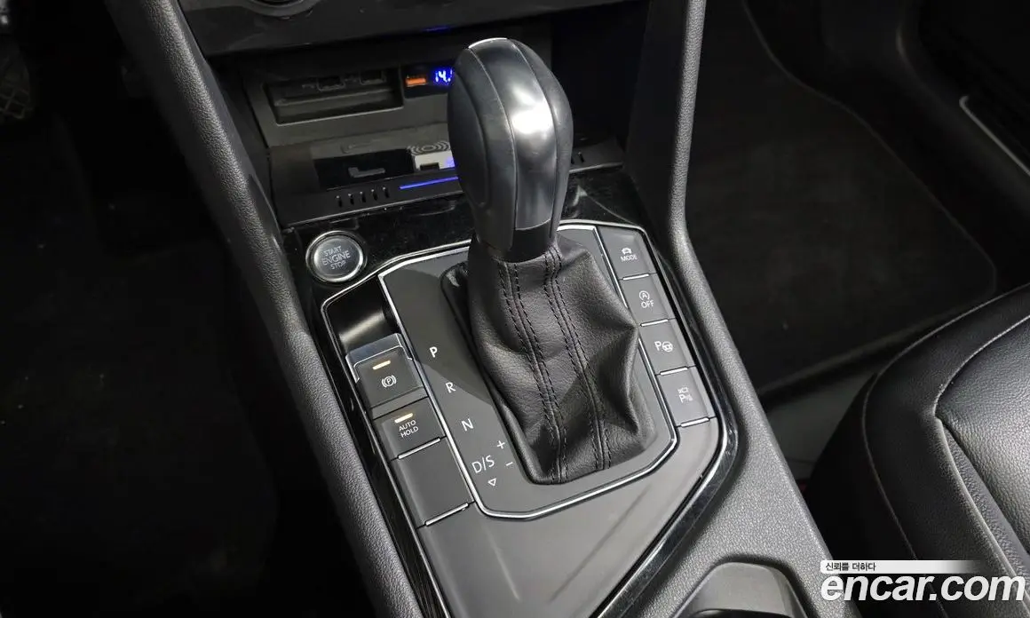 Volkswagen Tiguan 2020 2.0 автомат (гидро), фото 12 Volkswagen Tiguan 2020 2.0 автомат (гидро), фото 12