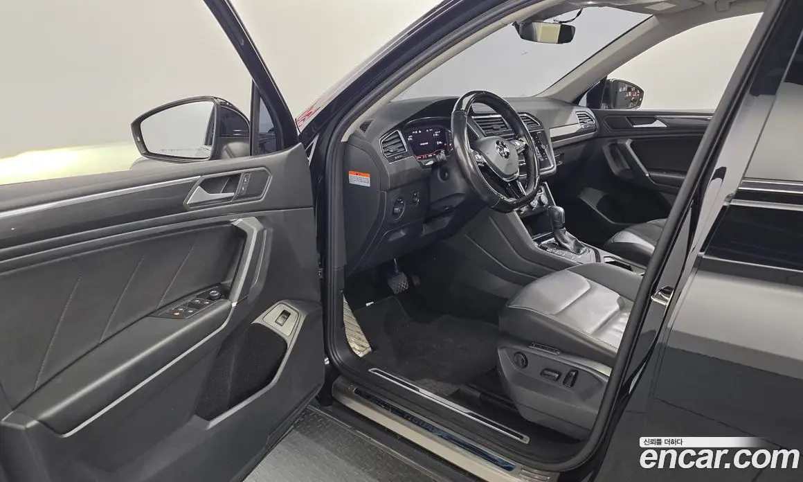 Volkswagen Tiguan 2020 2.0 автомат (гидро), фото 13 Volkswagen Tiguan 2020 2.0 автомат (гидро), фото 13