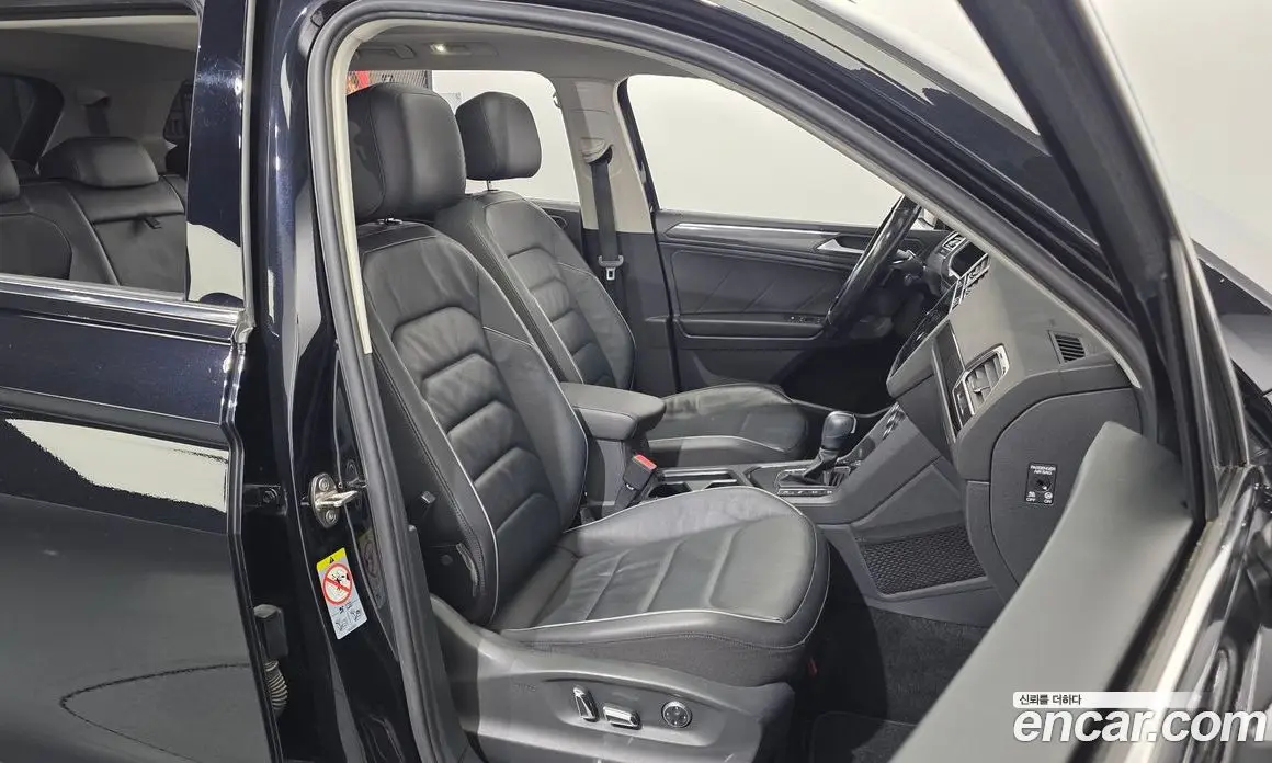Volkswagen Tiguan 2020 2.0 автомат (гидро), фото 16 Volkswagen Tiguan 2020 2.0 автомат (гидро), фото 16