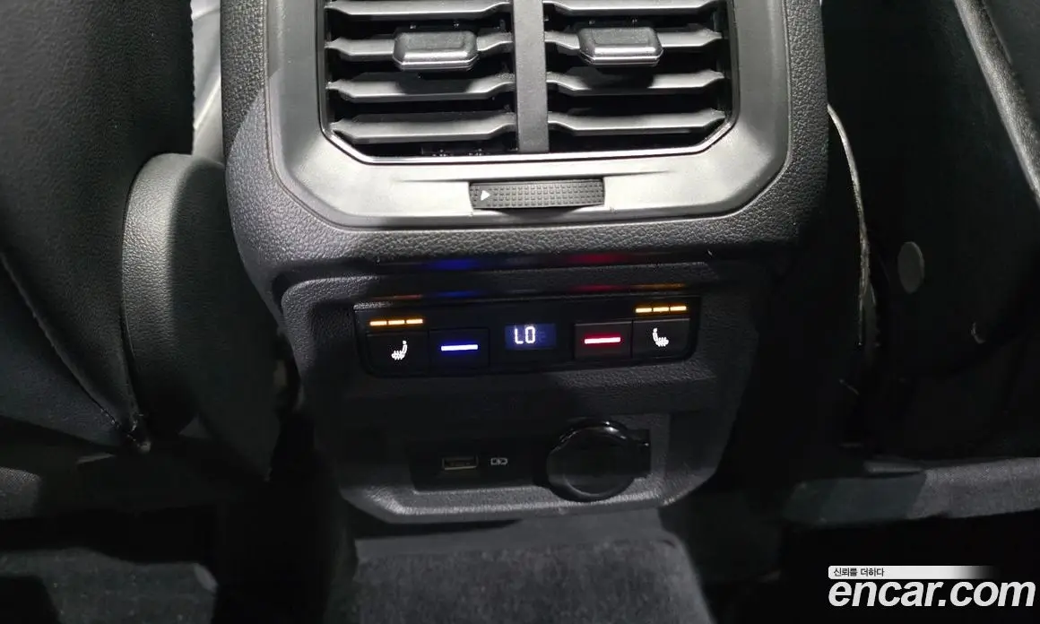 Volkswagen Tiguan 2020 2.0 автомат (гидро), фото 30 Volkswagen Tiguan 2020 2.0 автомат (гидро), фото 30