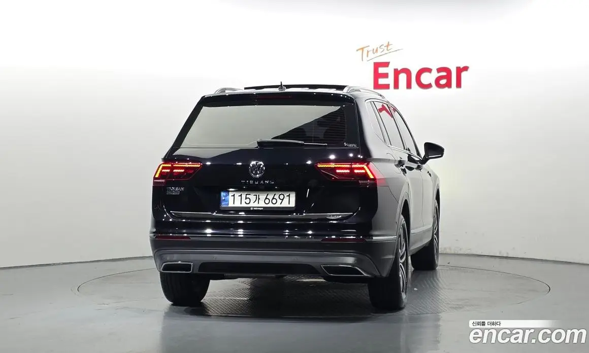 Volkswagen Tiguan 2020 2.0 автомат (гидро), фото 4 Volkswagen Tiguan 2020 2.0 автомат (гидро), фото 4