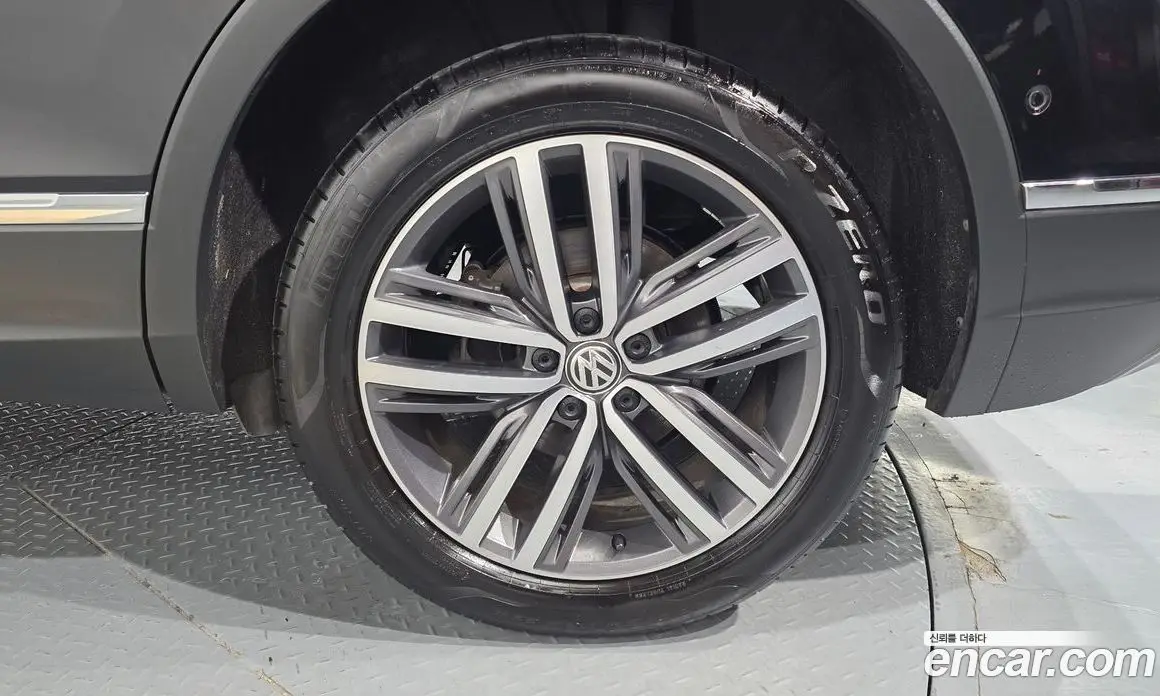 Volkswagen Tiguan 2020 2.0 автомат (гидро), фото 7 Volkswagen Tiguan 2020 2.0 автомат (гидро), фото 7