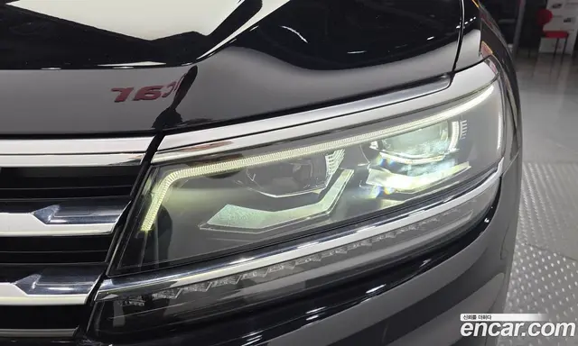 Volkswagen Tiguan 2020 2.0 автомат (гидро), миниатюра 8 Volkswagen Tiguan 2020 2.0 автомат (гидро), миниатюра 8
