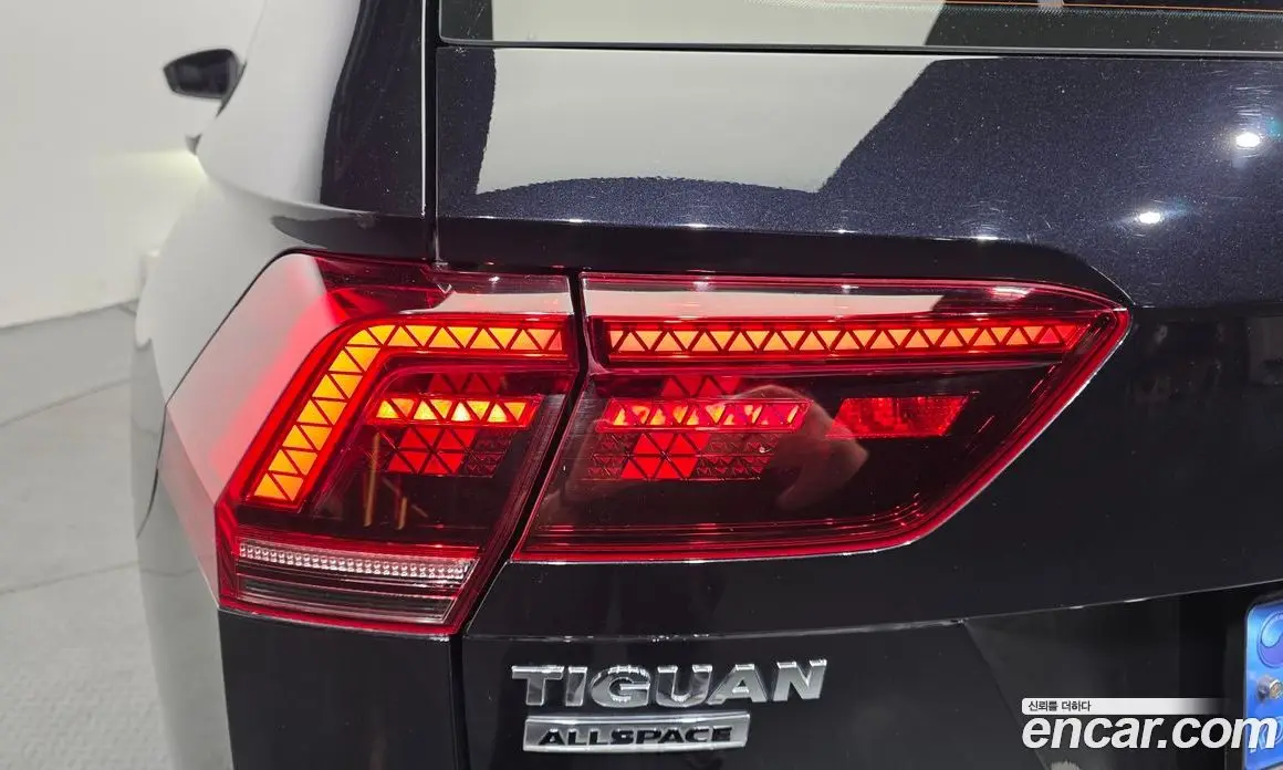 Volkswagen Tiguan 2020 2.0 автомат (гидро), фото 9 Volkswagen Tiguan 2020 2.0 автомат (гидро), фото 9