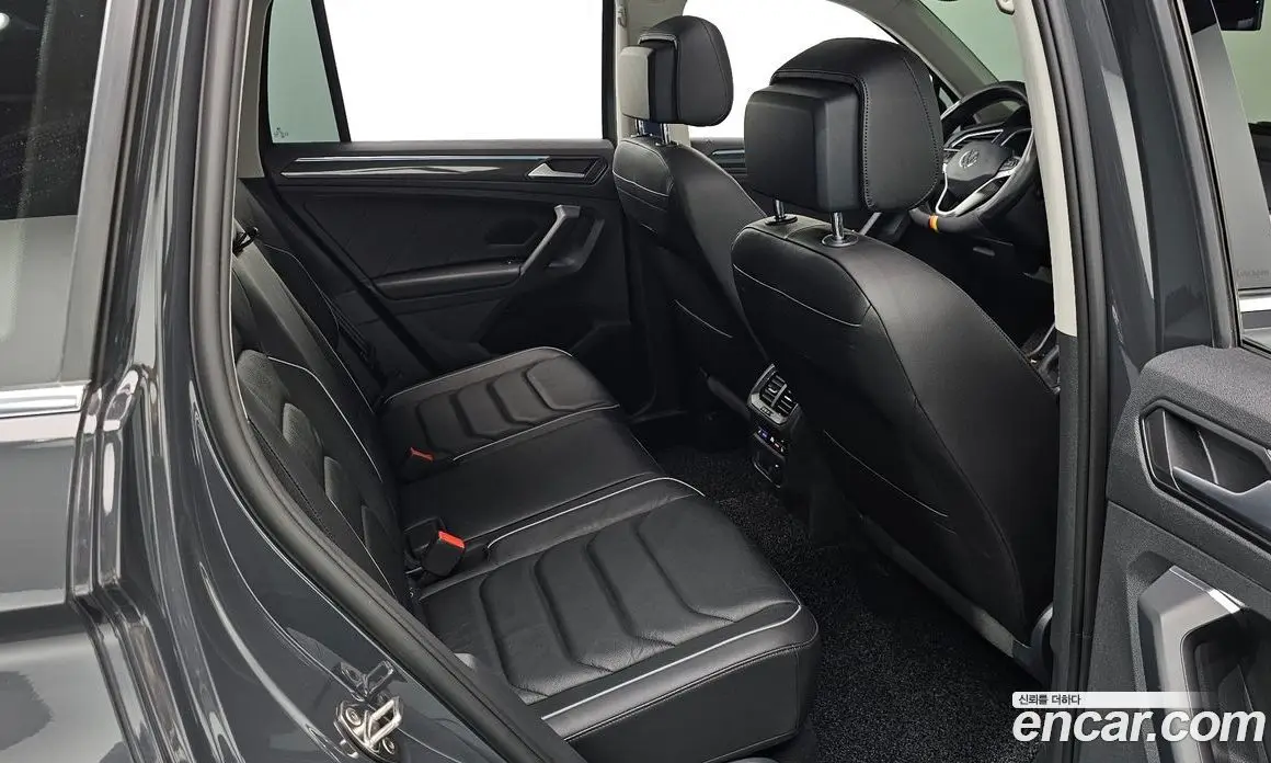 Volkswagen Tiguan 2021 2.0 автомат (гидро), фото 11 Volkswagen Tiguan 2021 2.0 автомат (гидро), фото 11