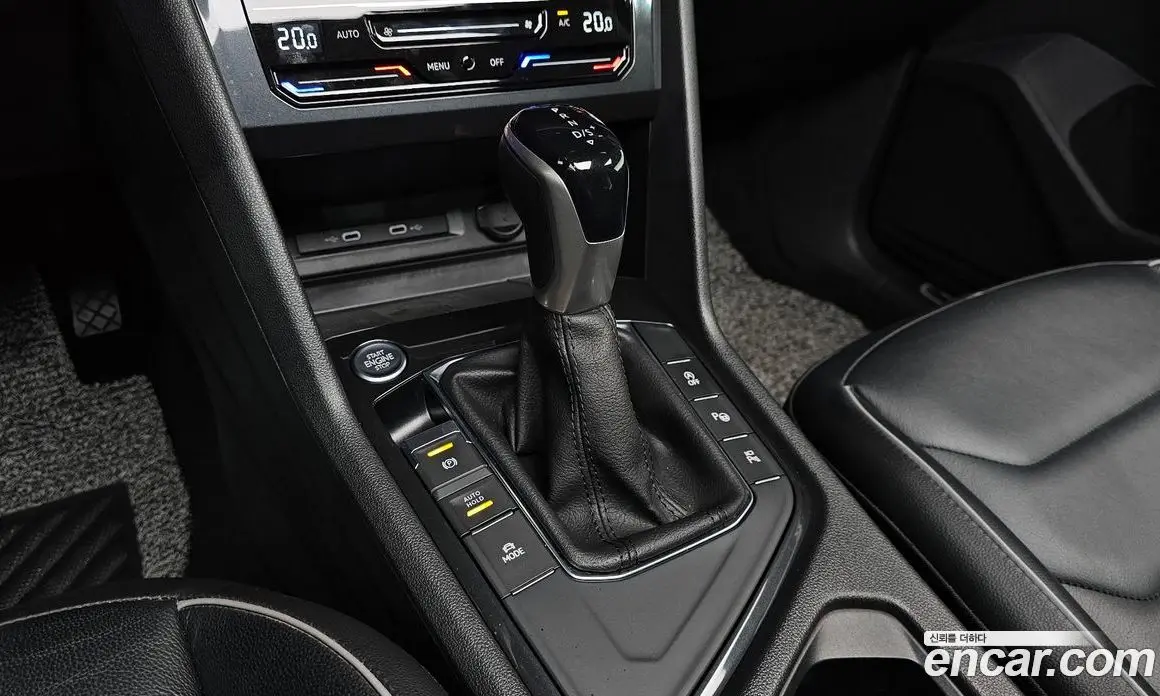 Volkswagen Tiguan 2021 2.0 автомат (гидро), фото 9 Volkswagen Tiguan 2021 2.0 автомат (гидро), фото 9