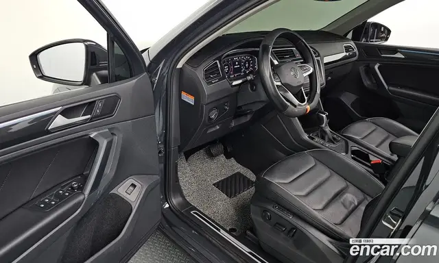 Volkswagen Tiguan 2021 2.0 автомат (гидро), миниатюра 10 Volkswagen Tiguan 2021 2.0 автомат (гидро), миниатюра 10