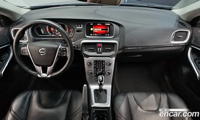 Volvo V40 2019 2.0 автомат (гидро), миниатюра 10 Volvo V40 2019 2.0 автомат (гидро), миниатюра 10