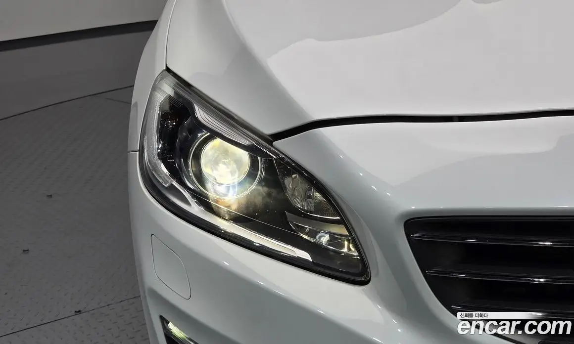 Volvo V60 2017 2.0 автомат (гидро), фото 7 Volvo V60 2017 2.0 автомат (гидро), фото 7