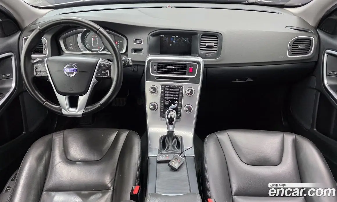 Volvo V60 2017 2.0 автомат (гидро), фото 9 Volvo V60 2017 2.0 автомат (гидро), фото 9