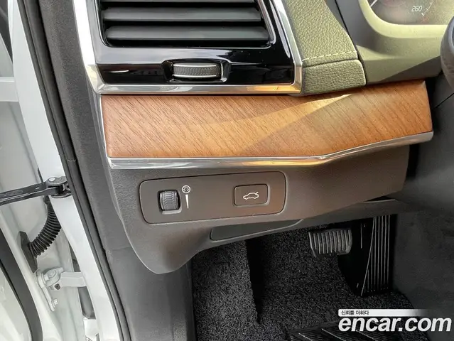 Volvo XC90 2020 2.0 автомат (гидро), миниатюра 7