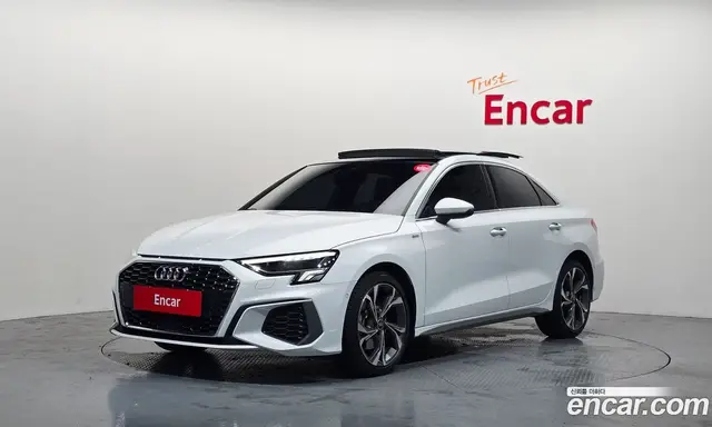 Audi A3 2023 2.0 автомат (гидро), миниатюра 1 Audi A3 2023 2.0 автомат (гидро), миниатюра 1