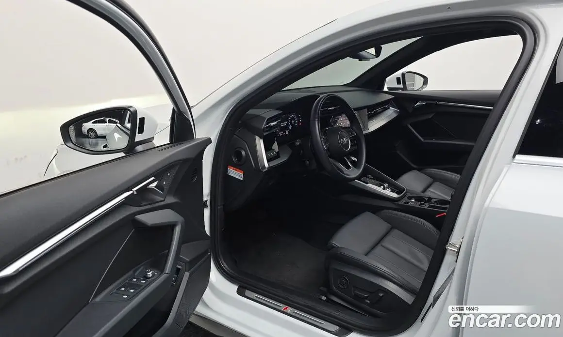Audi A3 2023 2.0 автомат (гидро), фото 13 Audi A3 2023 2.0 автомат (гидро), фото 13