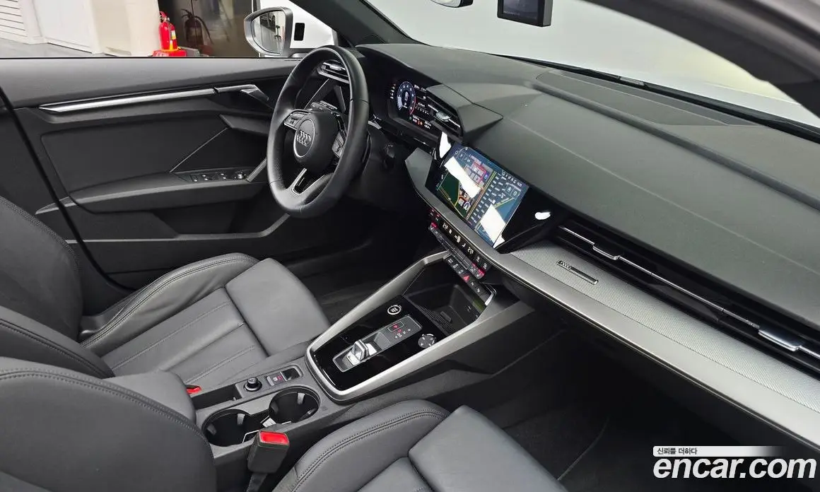 Audi A3 2023 2.0 автомат (гидро), фото 24 Audi A3 2023 2.0 автомат (гидро), фото 24