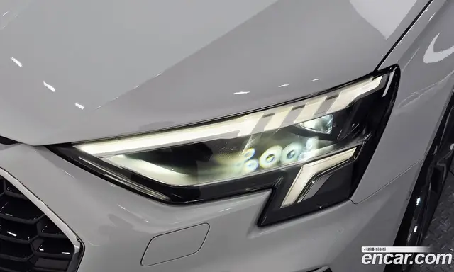 Audi A3 2023 2.0 автомат (гидро), миниатюра 8 Audi A3 2023 2.0 автомат (гидро), миниатюра 8