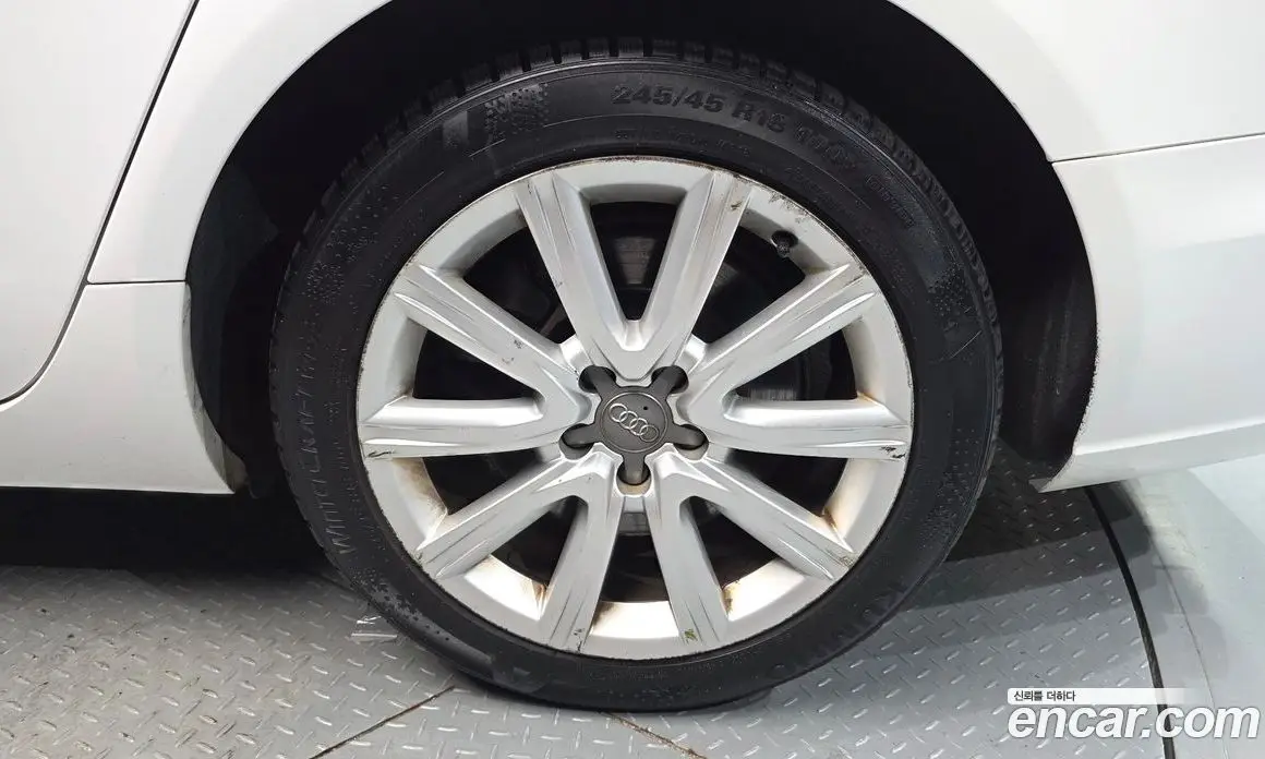 Audi A6 2013 3.0 автомат (гидро), фото 5 Audi A6 2013 3.0 автомат (гидро), фото 5