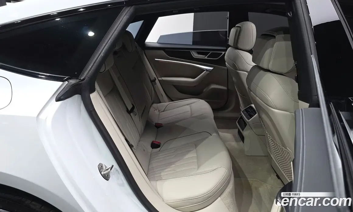 Audi A7 2023 3.0 автомат (гидро), фото 17 Audi A7 2023 3.0 автомат (гидро), фото 17